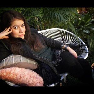 Meet your Posher, Adriana